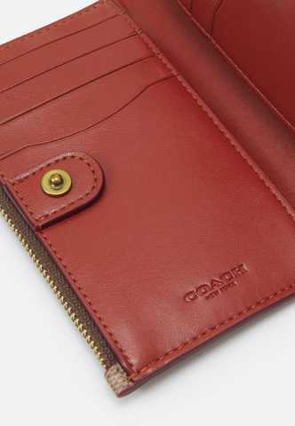 COACH Signature Zip Chain Card Case