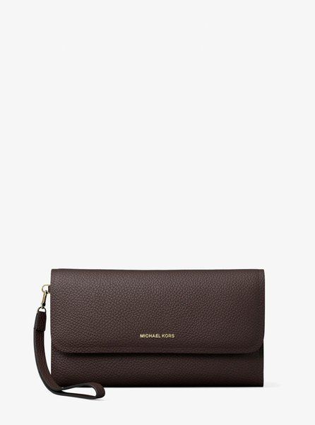 MICHAEL KORS Jet Set Medium Pebbled Leather Smartphone Wristlet CHOCOLATE 32S6GJ6W6L &mdash; фото 1 з 3