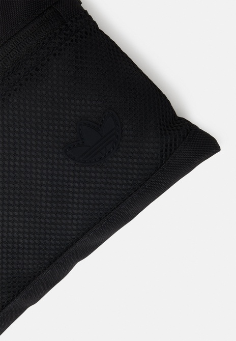 SACOCHE UNISEX - Crossbody Bag BLACK Adidas — Фото, Картинка BAG❤BAG Купить оригинал Украина, Киев, Житомир, Львов, Одесса ❤bag-bag.com.ua