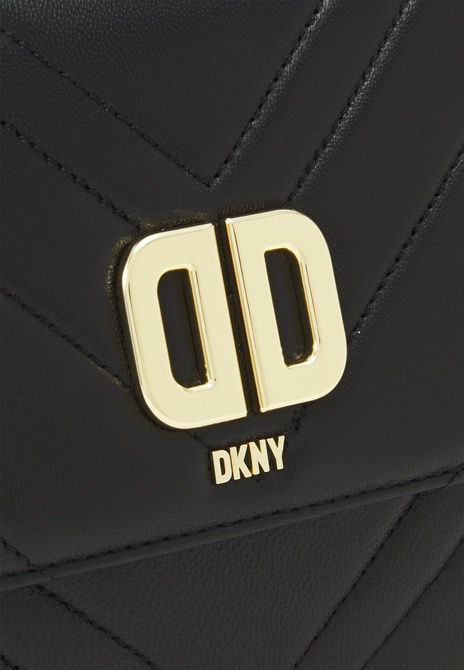 DELPHINE FLAP - Crossbody Bag Black / Gold DKNY — Фото, Картинка BAG❤BAG Купить оригинал Украина, Киев, Житомир, Львов, Одесса ❤bag-bag.com.ua