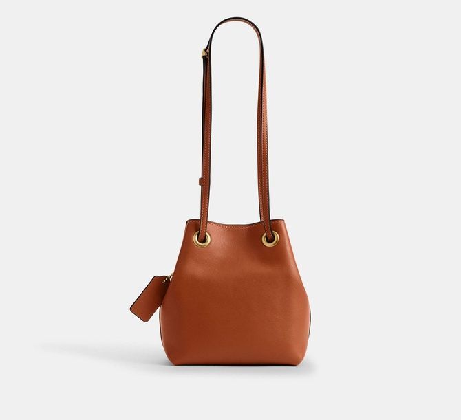 COACH Jade Drawstring Bag Brass / Amber Brown CER84 &mdash; фото 6 из 8