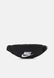 HERITAGE WAISTPACK UNISEX - Belt Bag BLACK / WHITE Nike — 2/8 Фото, Картинка BAG❤BAG Купить оригинал Украина, Киев, Житомир, Львов, Одесса ❤bag-bag.com.ua