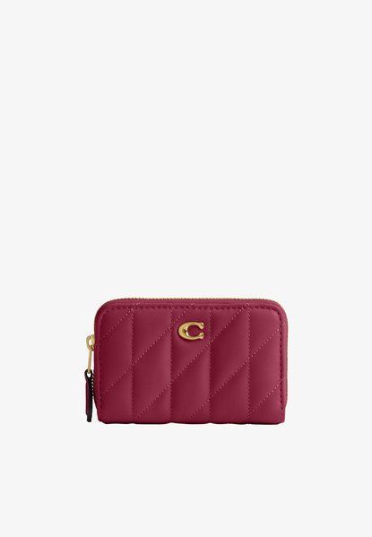 COACH Wallet B4 Dark Fuchsia BG151761COA &mdash; фото 1 из 4