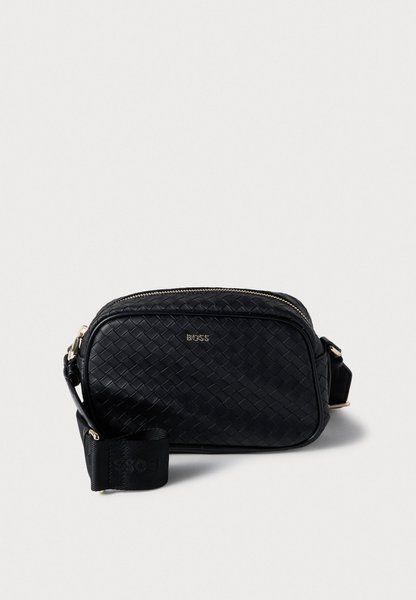 BOSS Sandy Cross Body Cross Body Bag Black BLACK 50558012-001 &mdash; фото 1 з 4