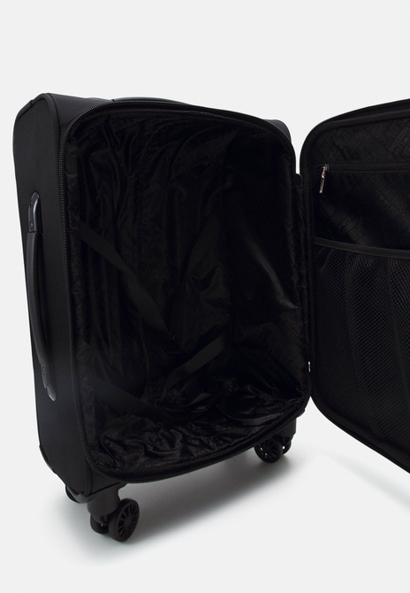 TROLLEY - Wheeled suitcase BLACK MOSCHINO — Фото, Картинка BAG❤BAG Купить оригинал Украина, Киев, Житомир, Львов, Одесса ❤bag-bag.com.ua