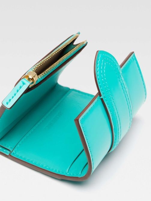 Jacquemus The Bambino wallet &mdash; Flap card holder TURQUOISE 233SL119-3128-340 &mdash; фото 3 из 3