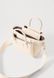 Armani Handbag Bianco / Taupe EW002328 AF17799-M0211 &mdash; фото 3 з 4