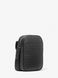 Hudson Logo Smartphone Crossbody Bag BLACK MICHAEL KORS — 3/4 Фото, Картинка BAG❤BAG Купить оригинал Украина, Киев, Житомир, Львов, Одесса ❤bag-bag.com.ua