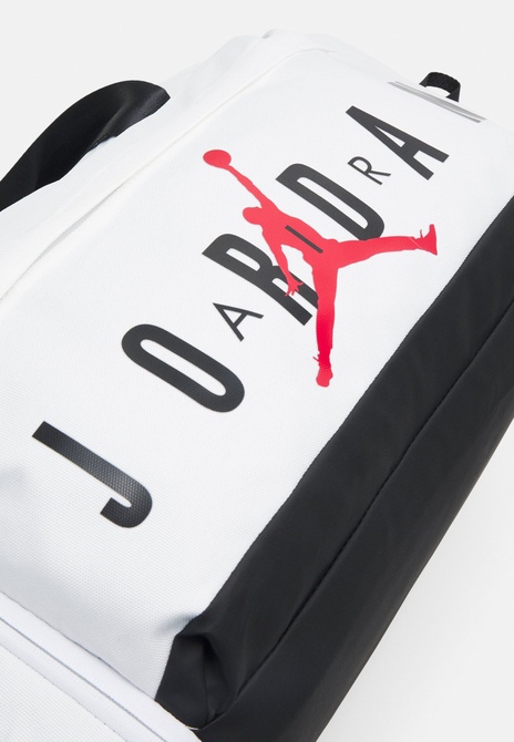DUFFLE - Sports Bag WHITE Jordan — Фото, Картинка BAG❤BAG Купить оригинал Украина, Киев, Житомир, Львов, Одесса ❤bag-bag.com.ua