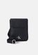 MONOGRAM SOFT PHONE UNISEX - Phone case BLACK Calvin Klein — 1/4 Фото, Картинка BAG❤BAG Купить оригинал Украина, Киев, Житомир, Львов, Одесса ❤bag-bag.com.ua