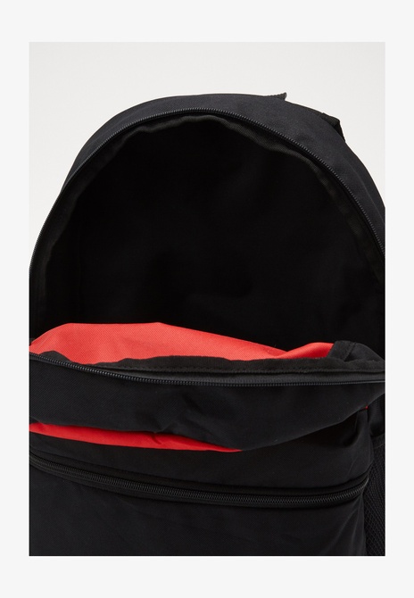 TEAMGOAL BACKPACK CORE - Backpack Red-black PUMA — Фото, Картинка BAG❤BAG Купить оригинал Украина, Киев, Житомир, Львов, Одесса ❤bag-bag.com.ua