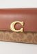 COACH Coated Signature Zoe Shoulder Bag Handbag Tan Caramel CAM19-B4XHG &mdash; фото 4 из 5