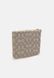 SIGNATURE SMALL WRISTLET - Wallet Stone ivory COACH — 2/4 Фото, Картинка BAG❤BAG Купить оригинал Украина, Киев, Житомир, Львов, Одесса ❤bag-bag.com.ua