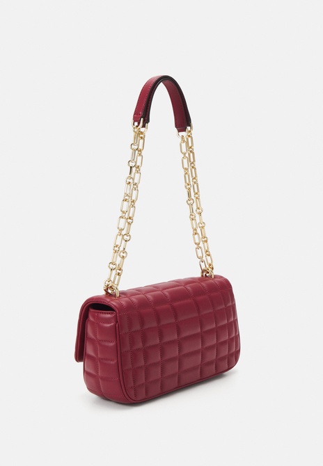 Tribeca Chain Crossbody Bag DEEP RED MICHAEL KORS — Фото, Картинка BAG❤BAG Купить оригинал Украина, Киев, Житомир, Львов, Одесса ❤bag-bag.com.ua