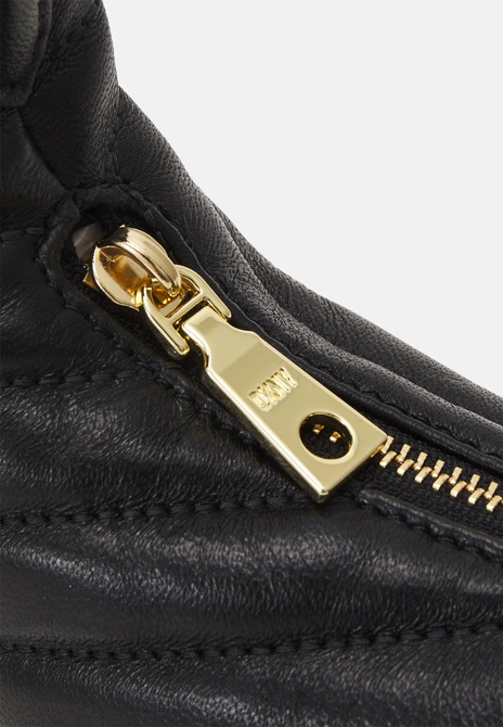 SARA HOBO - Handbag Black / Gold DKNY — Фото, Картинка BAG❤BAG Купить оригинал Украина, Киев, Житомир, Львов, Одесса ❤bag-bag.com.ua