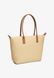 TOMMY HILFIGER Th Monogram Raffia Tote Bag Tote Bag Natural raffia AW0AW18528-0F4 &mdash; фото 3 из 5