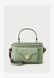 Coccinelle Beat Generation Wash Bag Greenery Greenery E5 TFK 55 01 01 G77 TU &mdash; фото 7 з 7