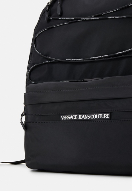 RANGE LACES LOGO SKETCH BagS UNISEX - Backpack BLACK Versace — Фото, Картинка BAG❤BAG Купить оригинал Украина, Киев, Житомир, Львов, Одесса ❤bag-bag.com.ua