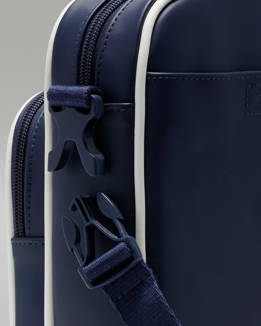 Jordan Air Festival Crossbody Bag (1L) MIDNIGHT NAVY MA0922-U90 &mdash; фото 8 из 11