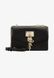 ELISSA SHOULDER FLAP - Crossbody Bag BLACK DKNY — 3/7 Фото, Картинка BAG❤BAG Купить оригинал Украина, Киев, Житомир, Львов, Одесса ❤bag-bag.com.ua