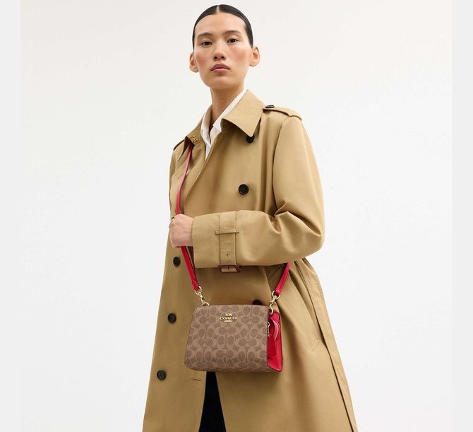 COACH Gia Crossbody Bag In Signature Canvas Im / Tan / Carnation CCK77 &mdash; фото 2 из 7