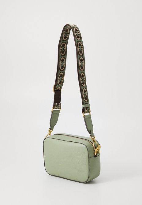 Coccinelle Beat Cross Body Bag Greenery Greenery E1 NOF 15 02 01 G77 TU &mdash; фото 2 з 4