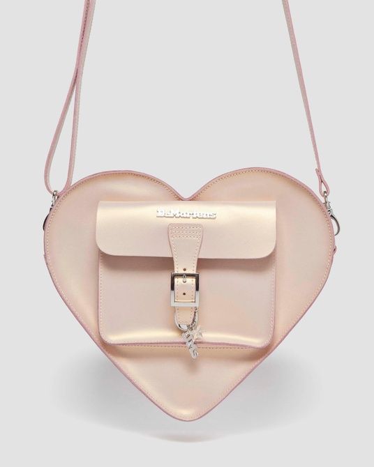 Dr. Martens Heart Bag Metallic Shift Leather Backpack Powder Pink+Gold SHIFT LEATHER 40754650 &mdash; фото 5 з 11