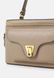 Coccinelle Beat Generation Wash Bag Warm Taupe Warm taupe E5 TFK 55 01 01 N59 TU &mdash; фото 4 з 4