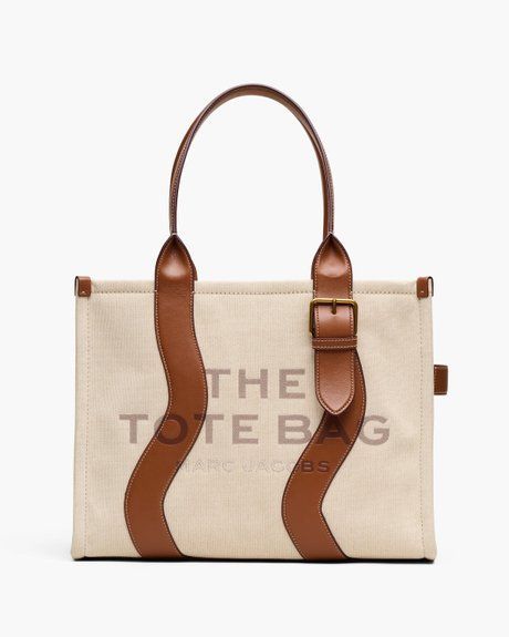 MARC JACOBS The Wavy Canvas Large Tote Bag BEIGE / ARGAN OIL 2P6HTT022H02 &mdash; фото 1 из 6