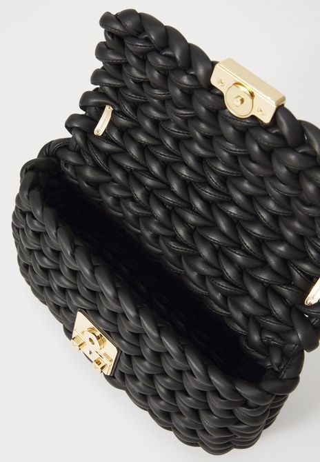 MICHAEL KORS Tribeca Chain Cross Body Bag Black BLACK 30T5G2RL7T-001 &mdash; фото 3 з 4