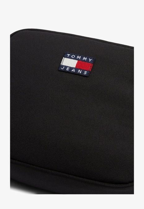 TOMMY HILFIGER Daily Crossover Cross Body Bag BLACK AW0AW18769BDS &mdash; фото 5 из 5