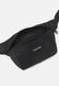 MUST WAISTBAG UNISEX - Belt Bag BLACK Calvin Klein — 3/5 Фото, Картинка BAG❤BAG Купить оригинал Украина, Киев, Житомир, Львов, Одесса ❤bag-bag.com.ua