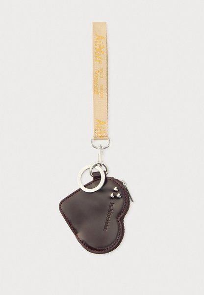 Dr. Martens Heart Purse Unisex Wallet Cherry Red 42516600-CR &mdash; фото 1 из 4