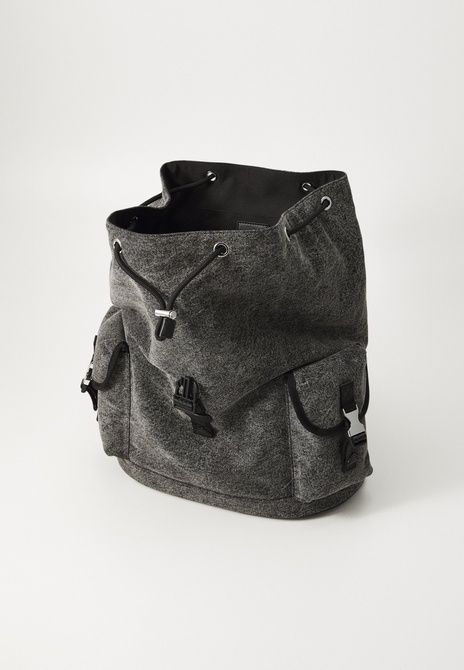KARL LAGERFELD Washed Utility Backpack Backpack Washed Black Washed black A3M30251 &mdash; фото 4 из 5