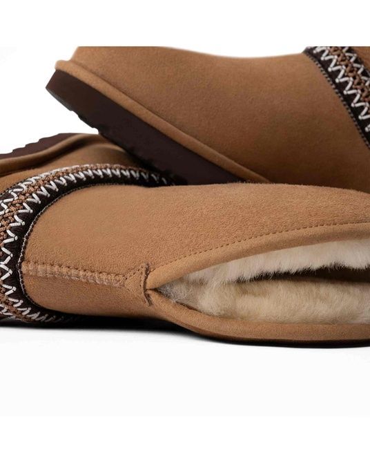 UGG Women's Classic Short Crescent Chestnut 1161770 &mdash; фото 5 з 7