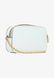 EVA 20 CM - Crossbody Bag White logo GUESS — 2/6 Фото, Картинка BAG❤BAG Купить оригинал Украина, Киев, Житомир, Львов, Одесса ❤bag-bag.com.ua