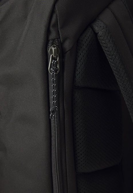 Columbia Landroamer&trade; Travel Backpack Unisex Backpack Black BLACK 2121591-010 &mdash; фото 5 из 7