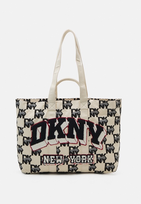 HEART OF NY LARGE TOTE - Tote Bag White Multi DKNY — Фото, Картинка BAG❤BAG Придбати оригінал Україна, Київ, Житомир, Львів, Одеса ❤bag-bag.com.ua