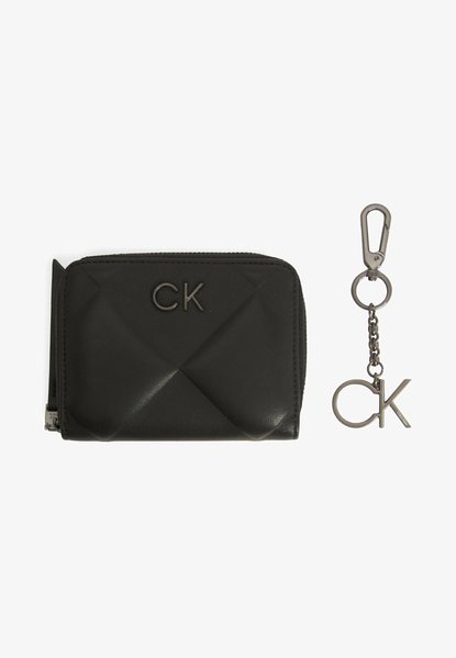 QUILTED GIFT SET - Keyring Ck black Calvin Klein — Фото, Картинка BAG❤BAG Придбати оригінал Україна, Київ, Житомир, Львів, Одеса ❤bag-bag.com.ua