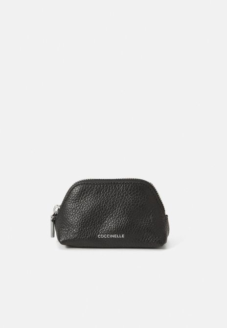 Coccinelle 3 Pack Wash Bag Snow / Cognac / Noir E5 TMF 25 04 01 460 TU &mdash; фото 6 из 7