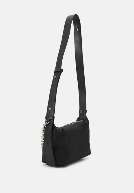 CHAIN G22 - Handbag BLACK Calvin Klein — Фото, Картинка BAG❤BAG Купить оригинал Украина, Киев, Житомир, Львов, Одесса ❤bag-bag.com.ua