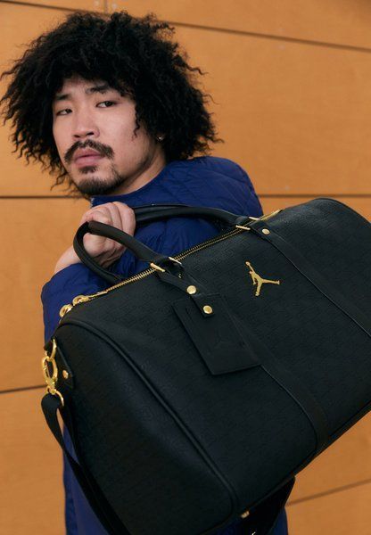 Jordan Jam Monogram Duffle Bag Unisex Holdall Black / Gold-coloured MM0987-K5X &mdash; фото 1 з 7