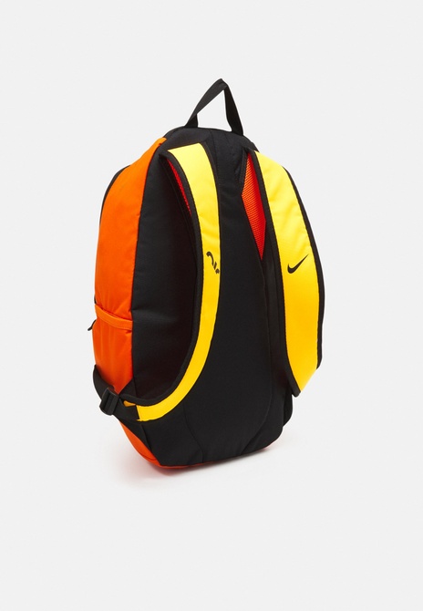 UNISEX - Backpack Safety orange Nike — Фото, Картинка BAG❤BAG Купить оригинал Украина, Киев, Житомир, Львов, Одесса ❤bag-bag.com.ua