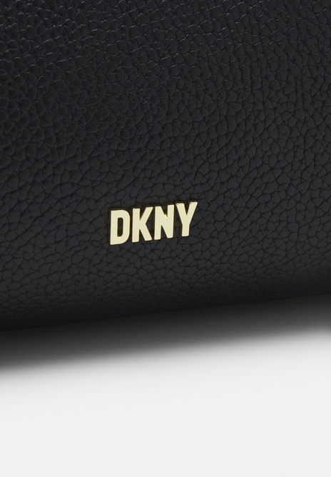 HAILEY - Handbag BLACK DKNY — Фото, Картинка BAG❤BAG Купить оригинал Украина, Киев, Житомир, Львов, Одесса ❤bag-bag.com.ua