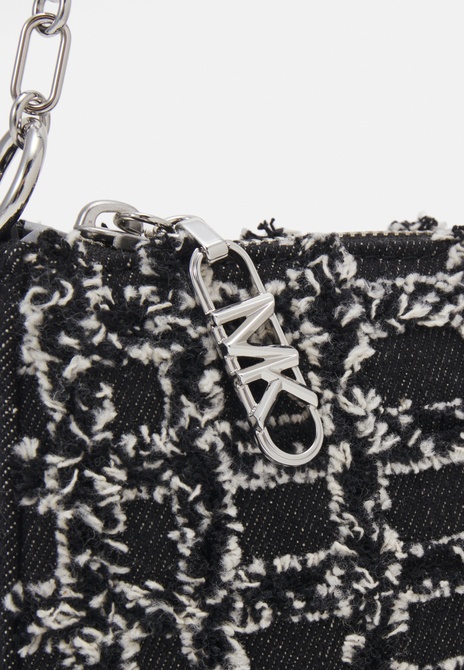 EMPIRE CHAIN POUCHETTE - Handbag BLACK MICHAEL KORS — Фото, Картинка BAG❤BAG Придбати оригінал Україна, Київ, Житомир, Львів, Одеса ❤bag-bag.com.ua