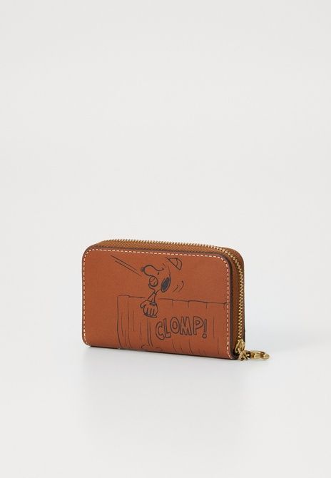 COACH Peanuts Newspaper Print Small Zip Around Card Case Wallet Hazelnut Hazelnut CBG20-B4SN7 &mdash; фото 2 з 4