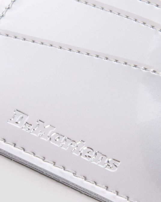Dr. Martens Cardholder II Patent Leather Silver Metallic Patent Lamper 43015020 &mdash; фото 3 з 5