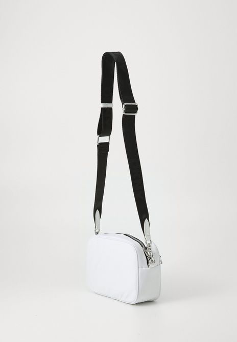 DKNY Capsule Camera Bag Crossbody Bag Marshmallow / Black R52EEK29 &mdash; фото 2 з 5