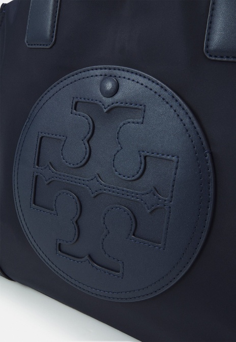 SMALL ELLA TOTE - Handbag Dark Blue Tory Burch — Фото, Картинка BAG❤BAG Купить оригинал Украина, Киев, Житомир, Львов, Одесса ❤bag-bag.com.ua