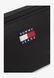 TOMMY HILFIGER Daily Washbag Wash Bag Black BLACK AW0AW18582-BDS &mdash; фото 4 з 4